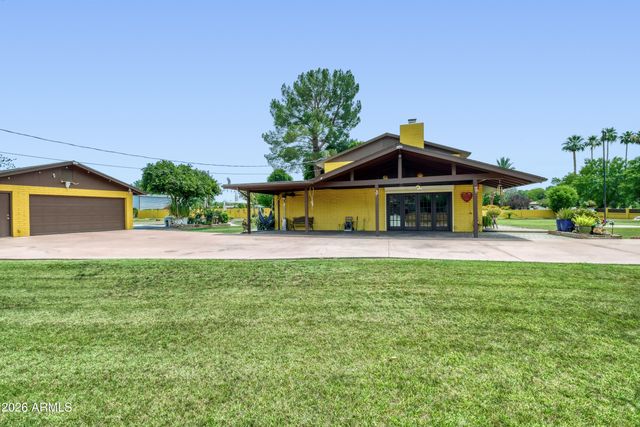 6546 W SURREY Avenue, Glendale, AZ 85304
