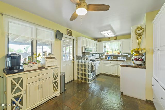 6546 W SURREY Avenue, Glendale, AZ 85304
