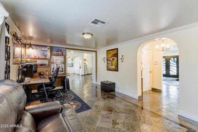 6546 W SURREY Avenue, Glendale, AZ 85304
