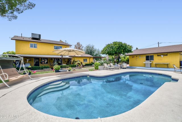 6546 W SURREY Avenue, Glendale, AZ 85304