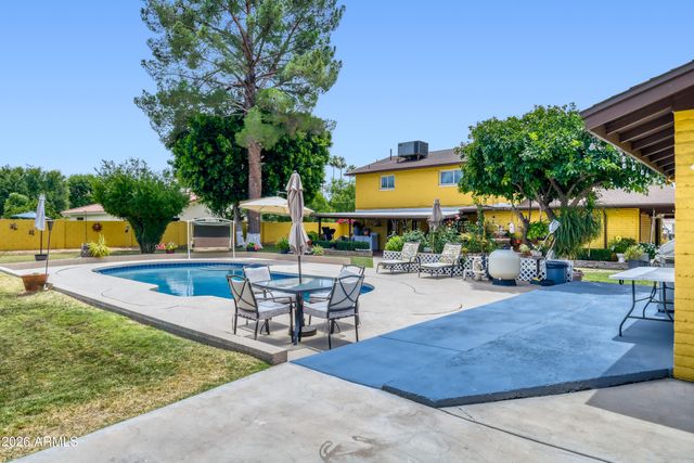 6546 W SURREY Avenue, Glendale, AZ 85304