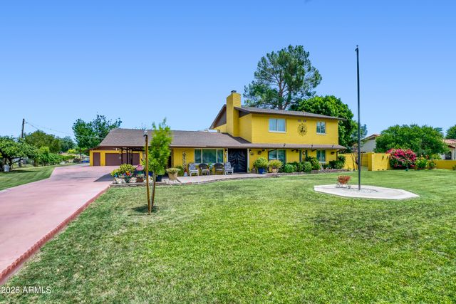 6546 W SURREY Avenue, Glendale, AZ 85304