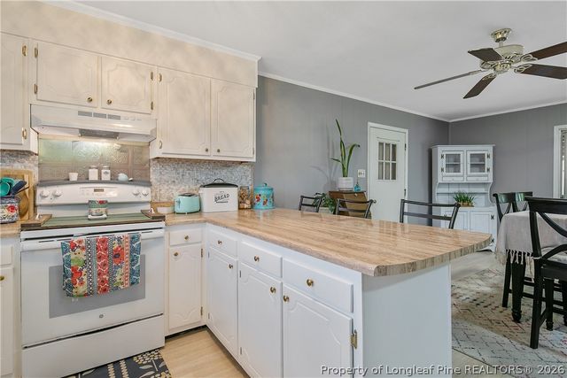 1810 Ashton Road, Fayetteville, NC 28304