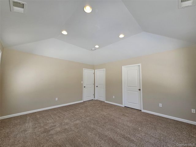 53 Cornwall Lane, Middletown, NY 10940