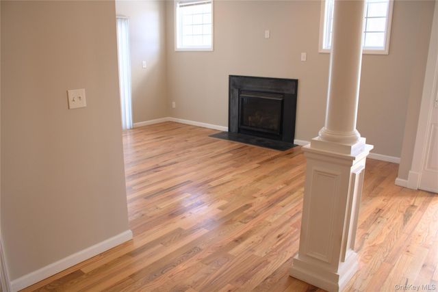 53 Cornwall Lane, Middletown, NY 10940