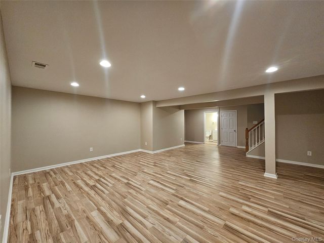 53 Cornwall Lane, Middletown, NY 10940