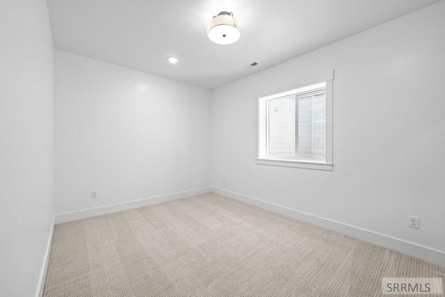 1584 N 845 E, Shelley, ID 83274