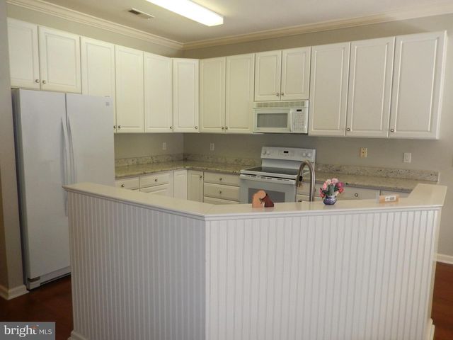 1293 COUNTRY CLUB DR, Springfield, PA 19064