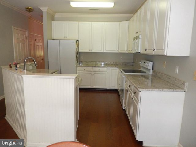1293 COUNTRY CLUB DR, Springfield, PA 19064