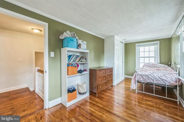 165 WARREN STREET, Beverly, NJ 08010