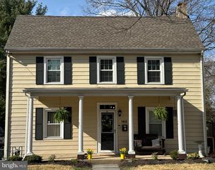 165 WARREN STREET, Beverly, NJ 08010