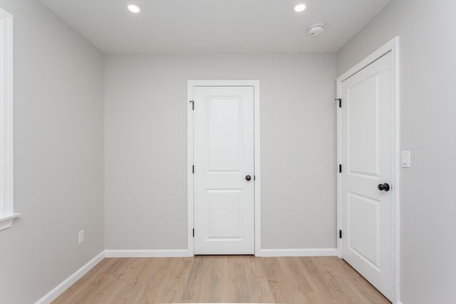 946 Thorndike St, New Bedford, MA 02745