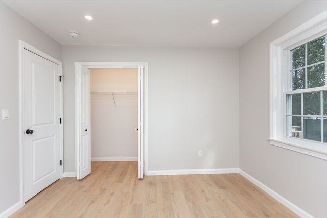 946 Thorndike St, New Bedford, MA 02745