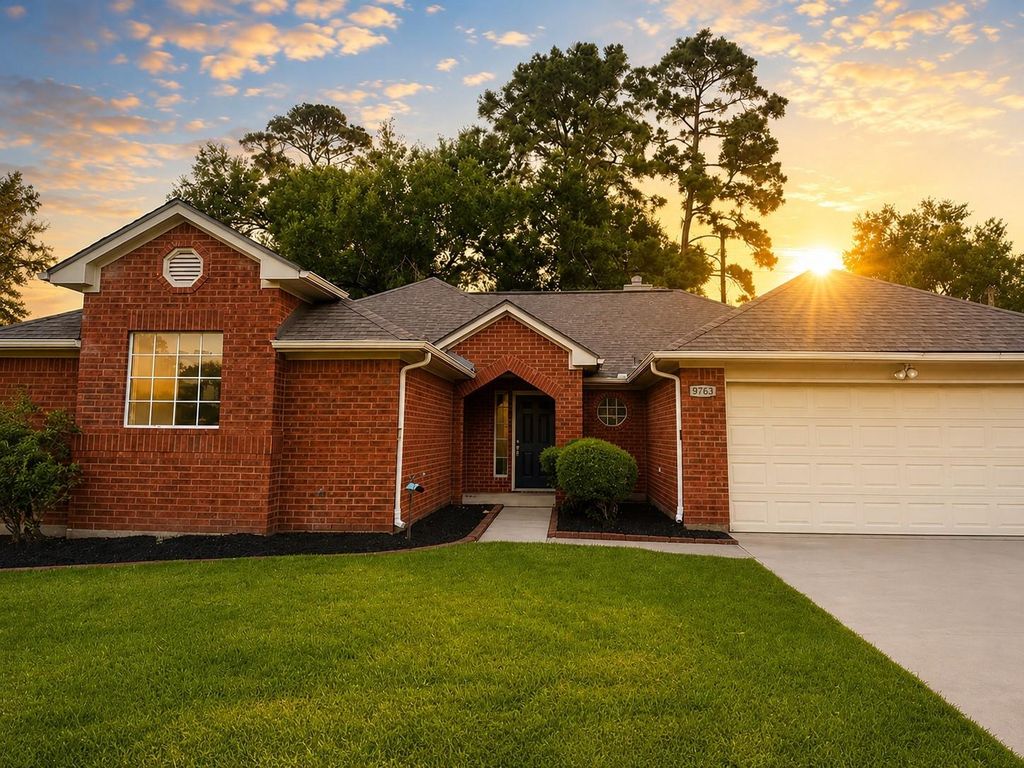 9763 El Chaco Street, Baytown, TX 77521