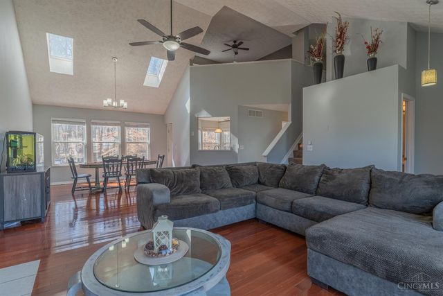 6084 Weber Oaks Drive, Miami Twp, OH 45140