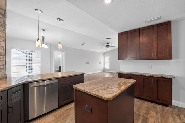 12421 WINDSWEPT AVENUE, Riverview, FL 33569