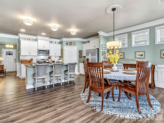 515 Fox Cove Road, Hendersonville, NC 28792