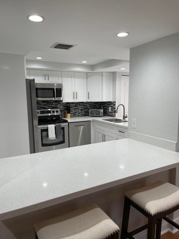 1660 Twelve Oaks Way 203, North Palm Beach, FL 33408