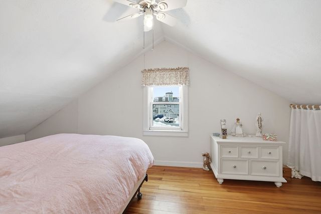 137 Hampton Cir, Hull, MA 02045