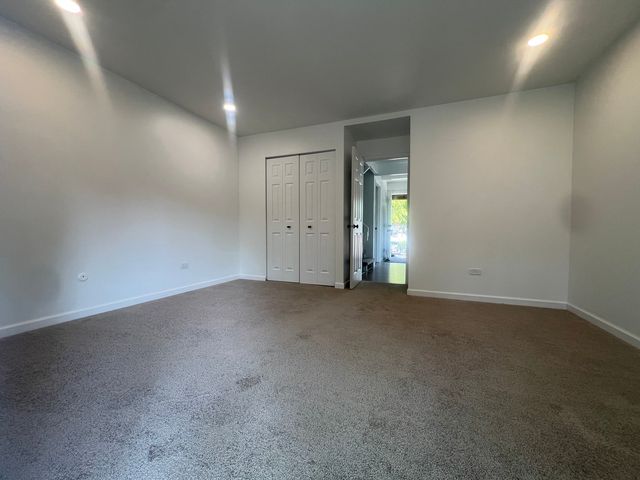 89 Maude Avenue, Fox Lake, IL 60020