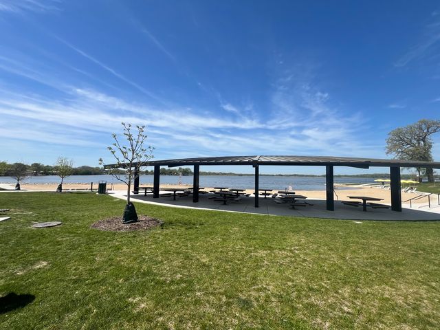 89 Maude Avenue, Fox Lake, IL 60020