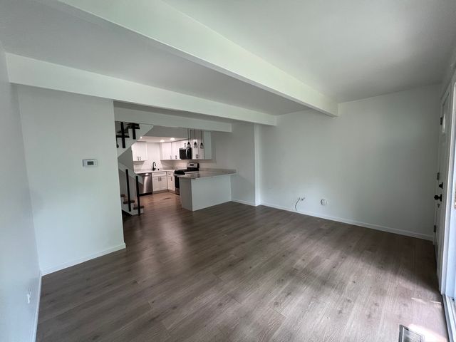 89 Maude Avenue, Fox Lake, IL 60020