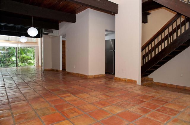 19216 NE 25th Ave 293D, Miami, FL 33180