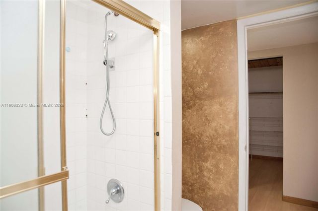 19216 NE 25th Ave 293D, Miami, FL 33180