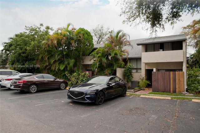 19216 NE 25th Ave 293D, Miami, FL 33180