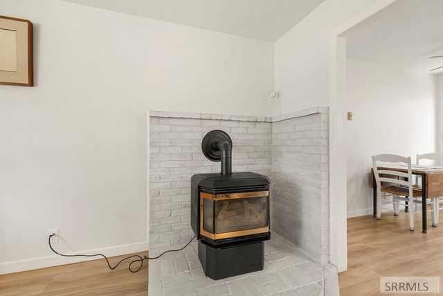 306 N 1st E, St Anthony, ID 83445