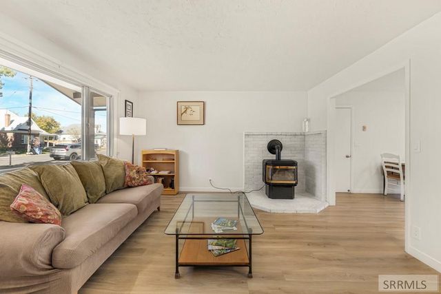 306 N 1st E, St Anthony, ID 83445