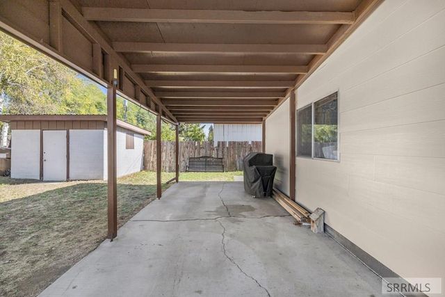 306 N 1st E, St Anthony, ID 83445