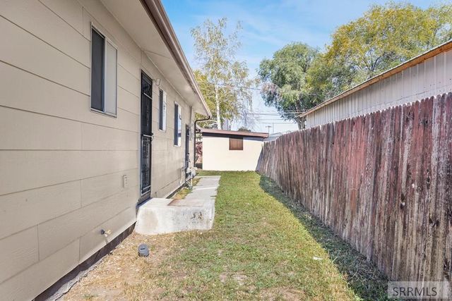 306 N 1st E, St Anthony, ID 83445