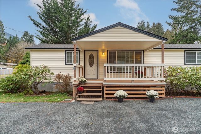 121 Mustang Lane, Brinnon, WA 98320