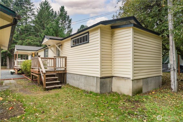 121 Mustang Lane, Brinnon, WA 98320