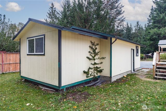 121 Mustang Lane, Brinnon, WA 98320