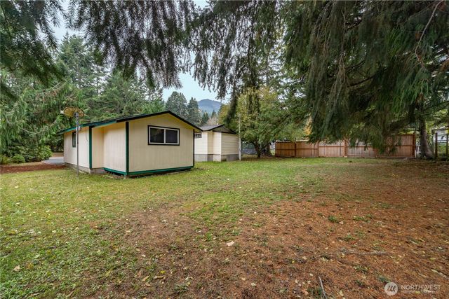 121 Mustang Lane, Brinnon, WA 98320