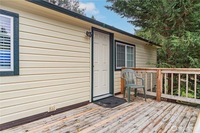 121 Mustang Lane, Brinnon, WA 98320