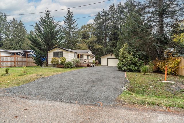 121 Mustang Lane, Brinnon, WA 98320