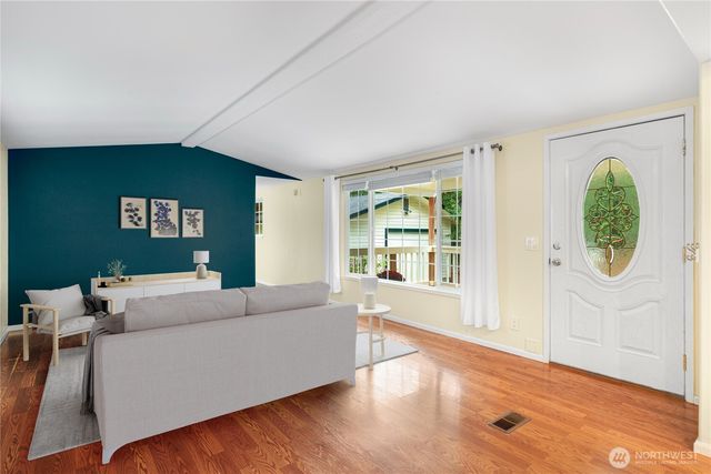 121 Mustang Lane, Brinnon, WA 98320