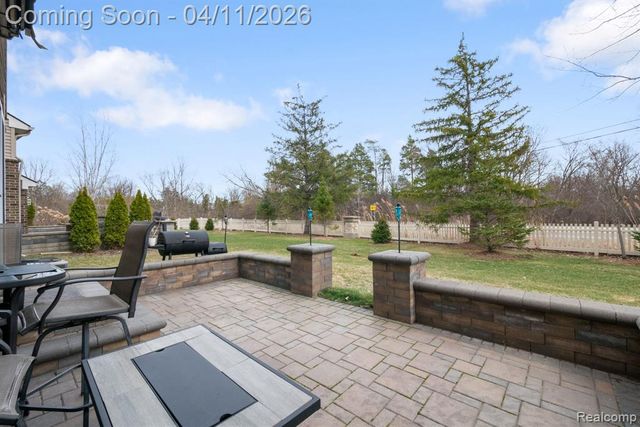 2495 Knollwood Drive, Canton, MI 48188