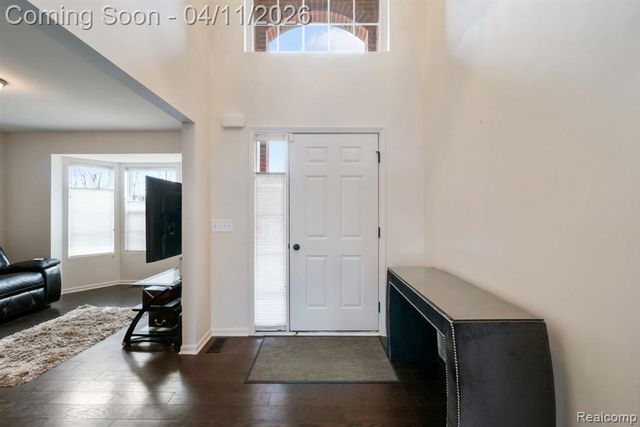 2495 Knollwood Drive, Canton, MI 48188