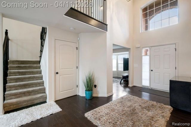 2495 Knollwood Drive, Canton, MI 48188