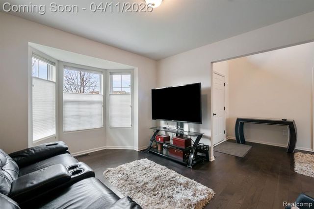 2495 Knollwood Drive, Canton, MI 48188