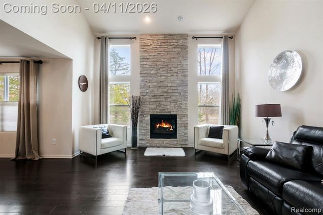 2495 Knollwood Drive, Canton, MI 48188