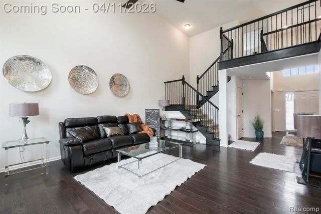 2495 Knollwood Drive, Canton, MI 48188