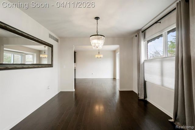 2495 Knollwood Drive, Canton, MI 48188