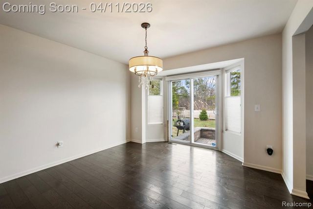 2495 Knollwood Drive, Canton, MI 48188