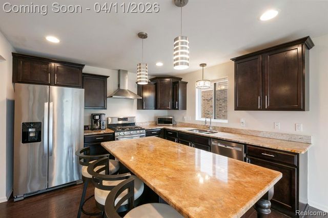 2495 Knollwood Drive, Canton, MI 48188