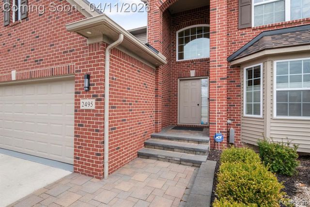 2495 Knollwood Drive, Canton, MI 48188